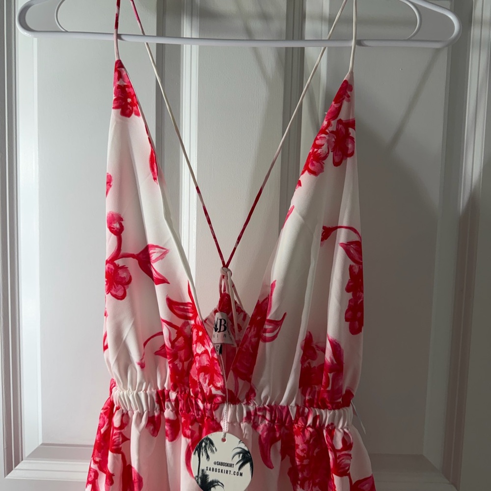 Sabo  Red Floral backless Maxi dress Deep V beach Vacation NWT - Picture 6 of 13
